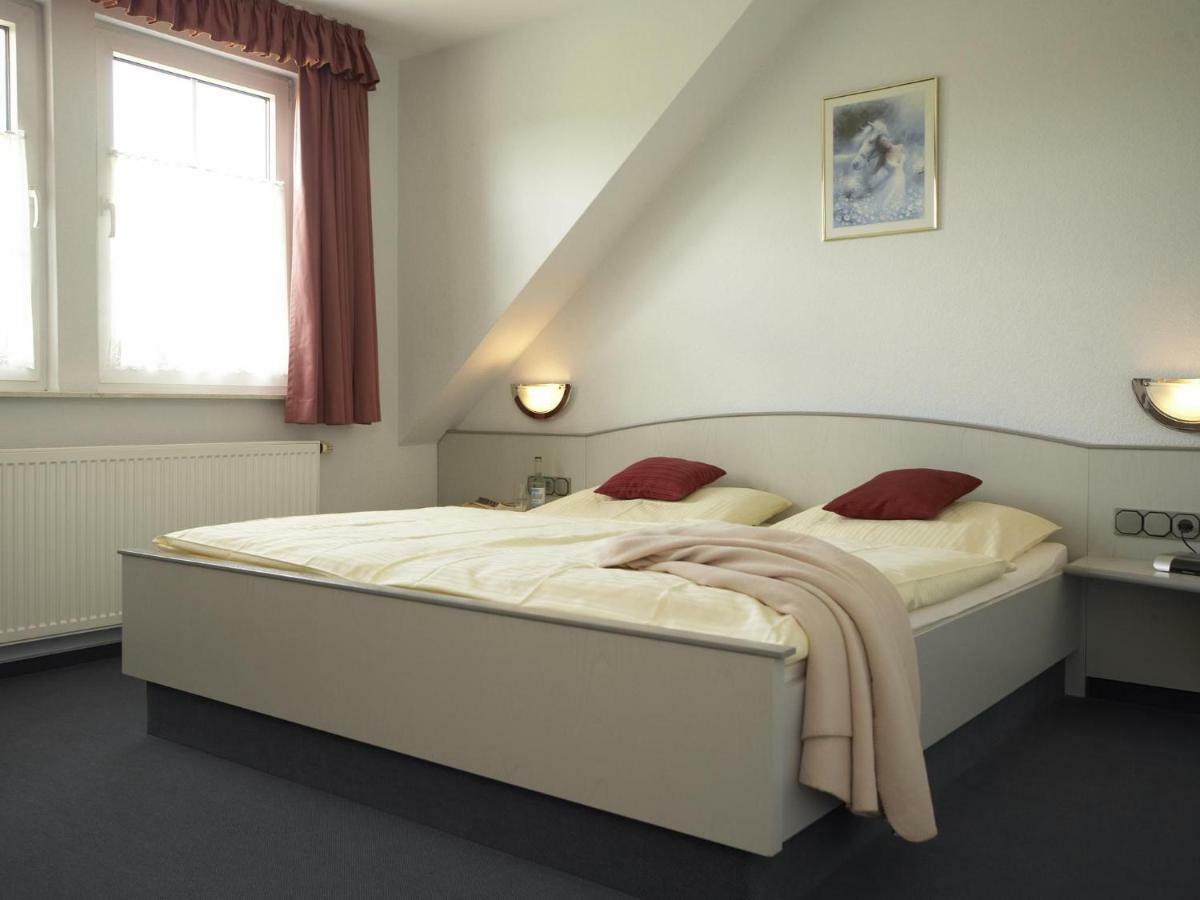 Landgasthof Fleischhauer Homberg  Ngoại thất bức ảnh